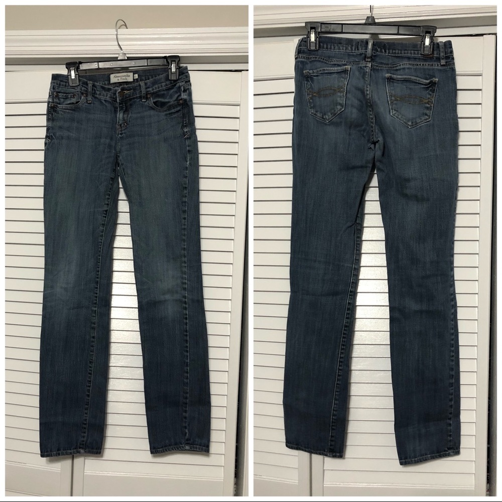 Abercrombie & Fitch 4L Straight Leg Erin Jeans